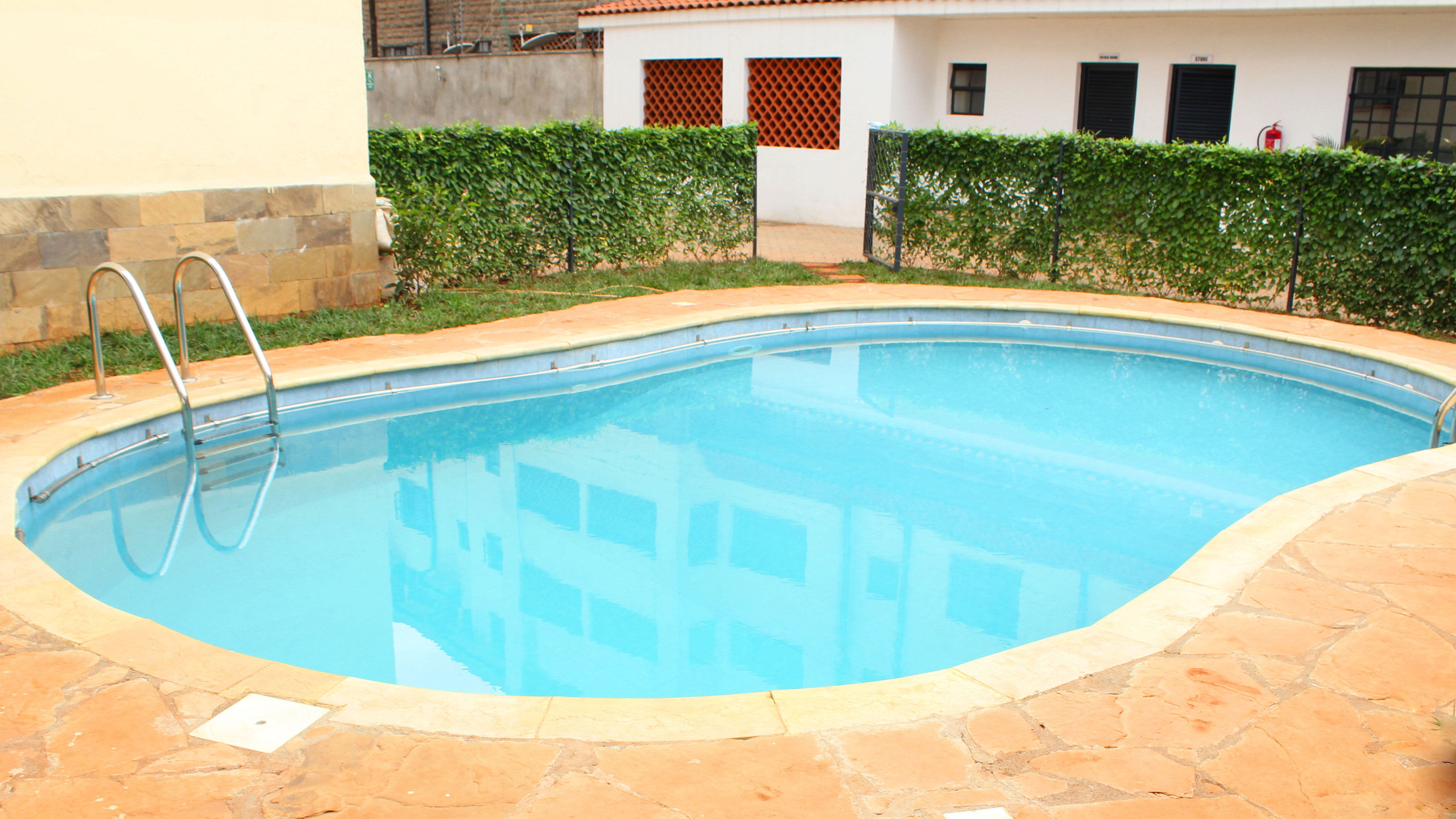 Riara Prestige Pool